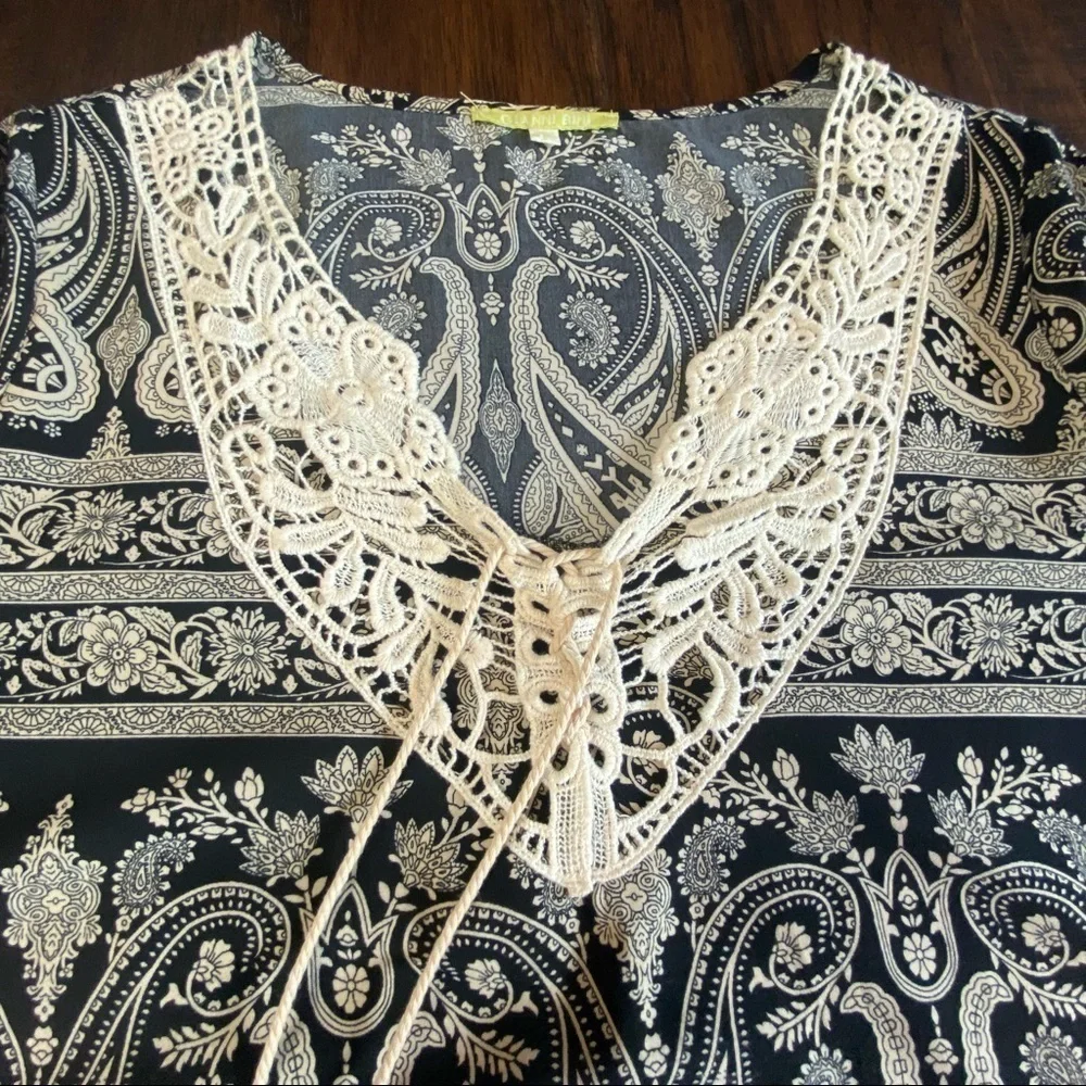 GIANNI BINI Bell Sleeve Tassel Tie Boho Dress - Picture 5 of 13
